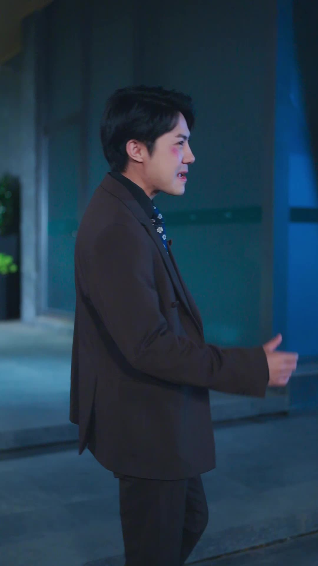 Épisode 5 - Elle s'est Collée à Moi